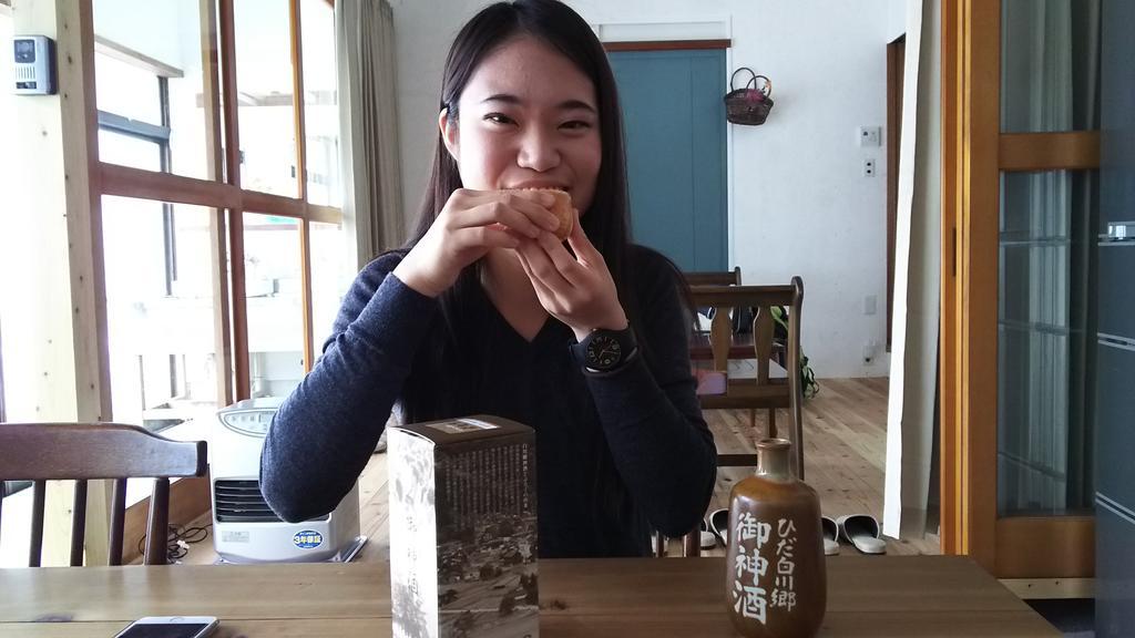Guesthouse Anthut Shirakawa  Esterno foto
